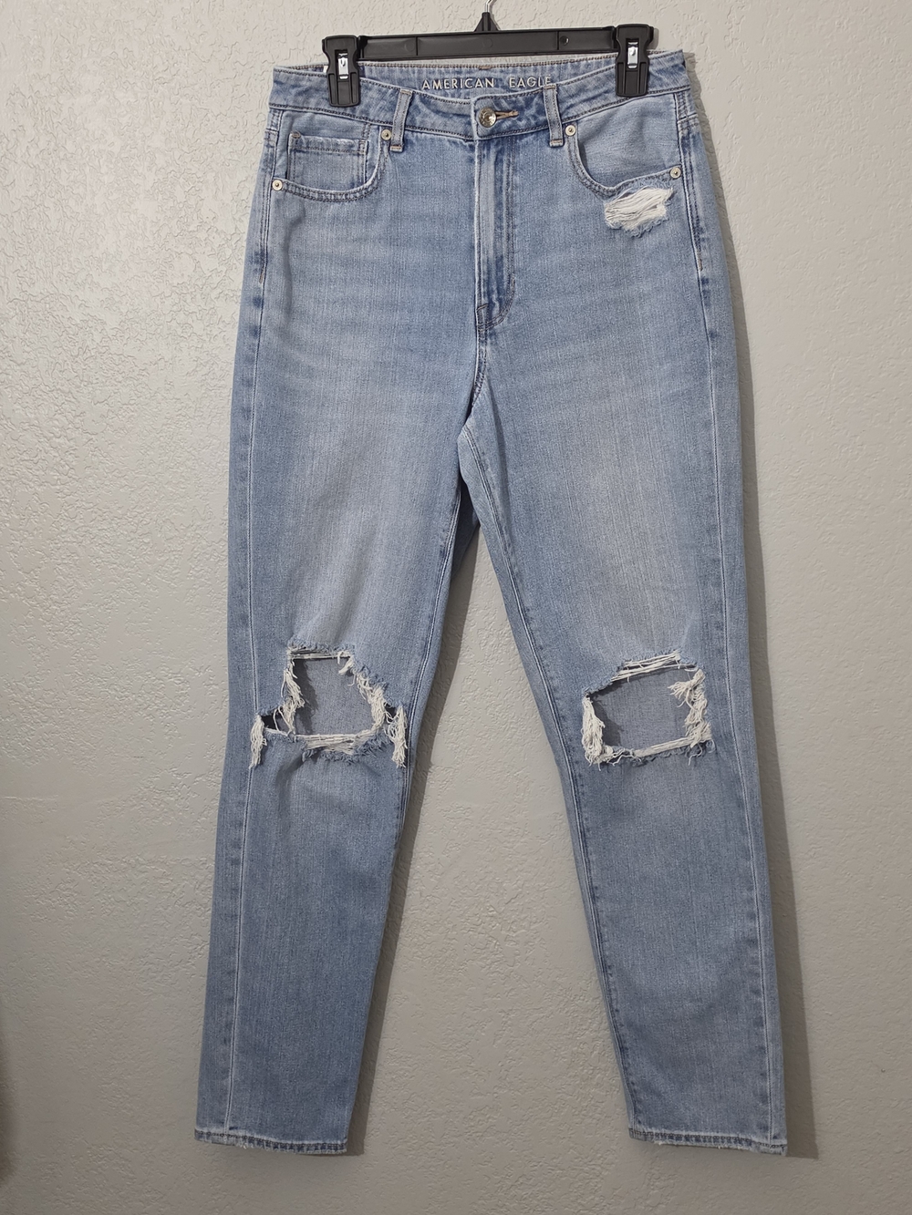 American Eagle Mom Jean Light Wash High Rise Distressed Womens 8 Long